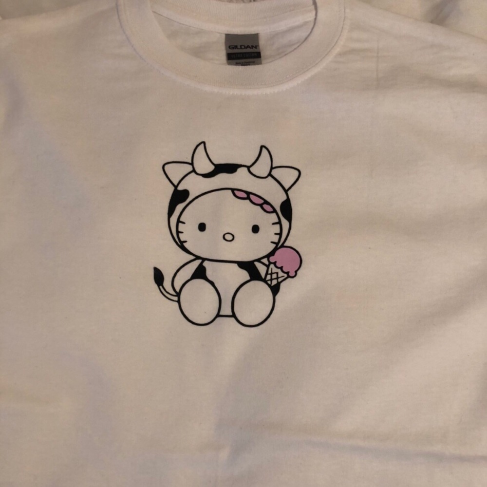 Hello Kitty Cow tee